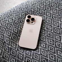 APPLE ED IPHONE XR 128GB BLACK (Used)